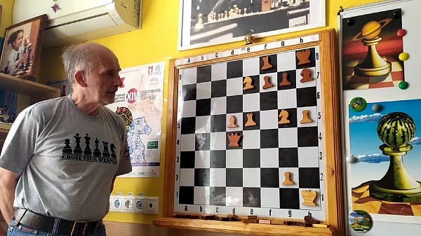 Инструктор по шахматам провел видеоурок в Сосенском центре спорта